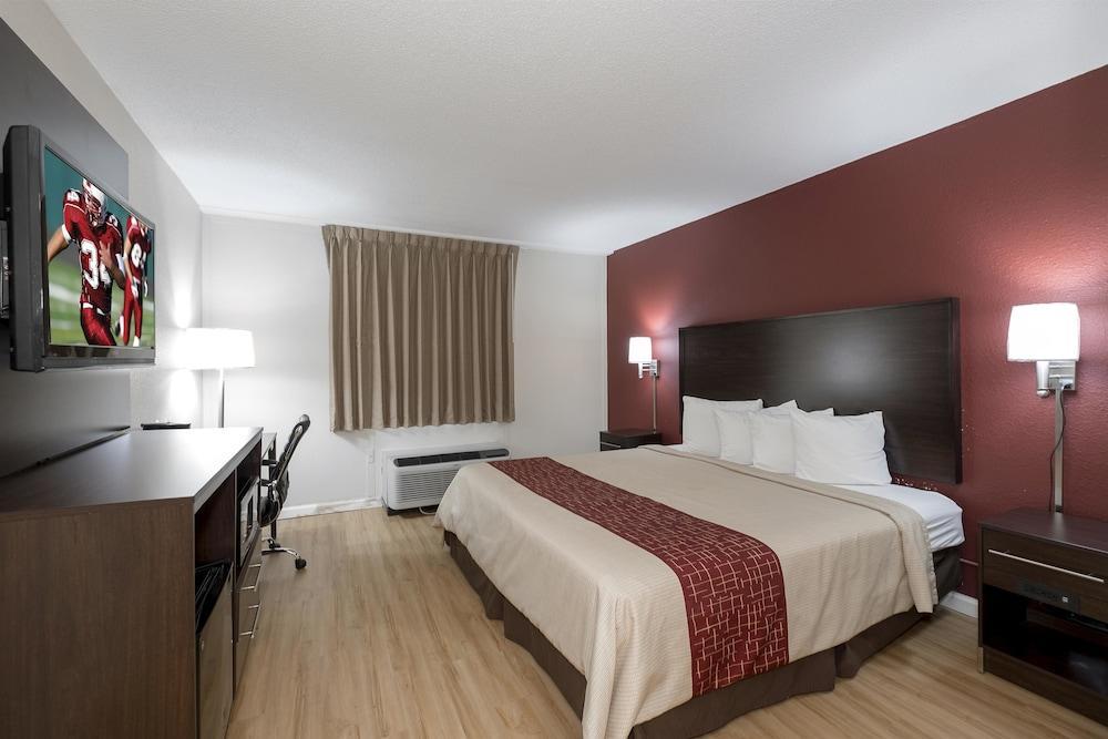 Red Roof Inn Knoxville Central - Papermill Road Экстерьер фото