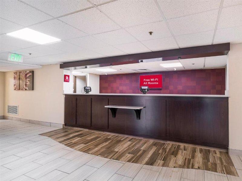 Red Roof Inn Knoxville Central - Papermill Road Экстерьер фото