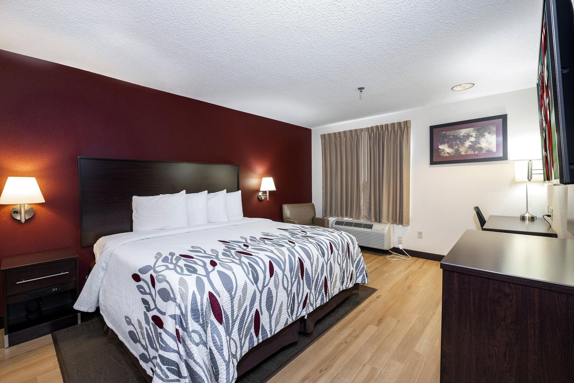 Red Roof Inn Knoxville Central - Papermill Road Экстерьер фото