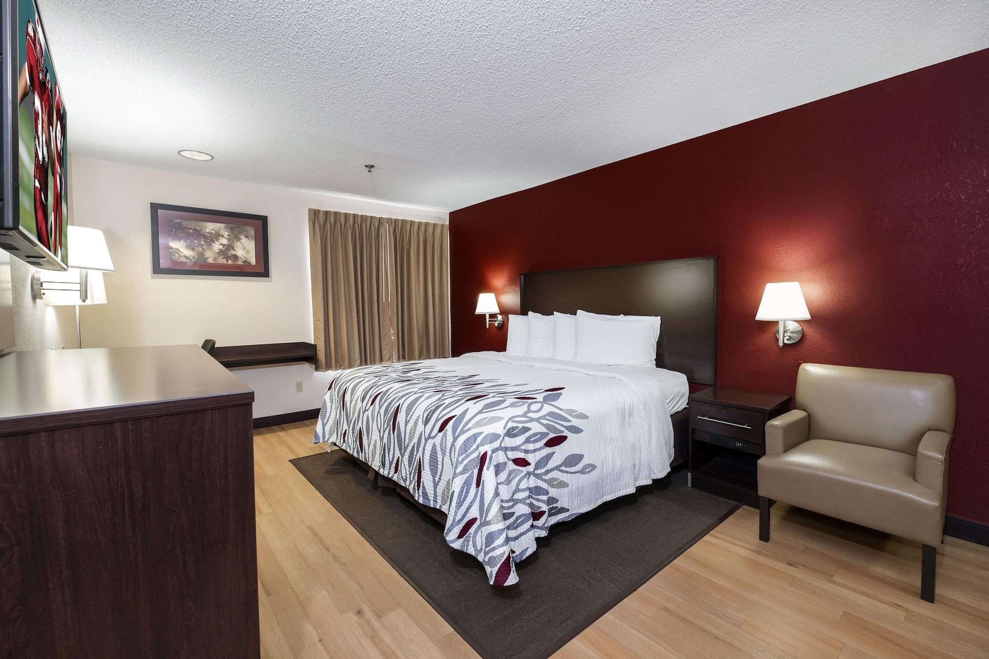 Red Roof Inn Knoxville Central - Papermill Road Экстерьер фото