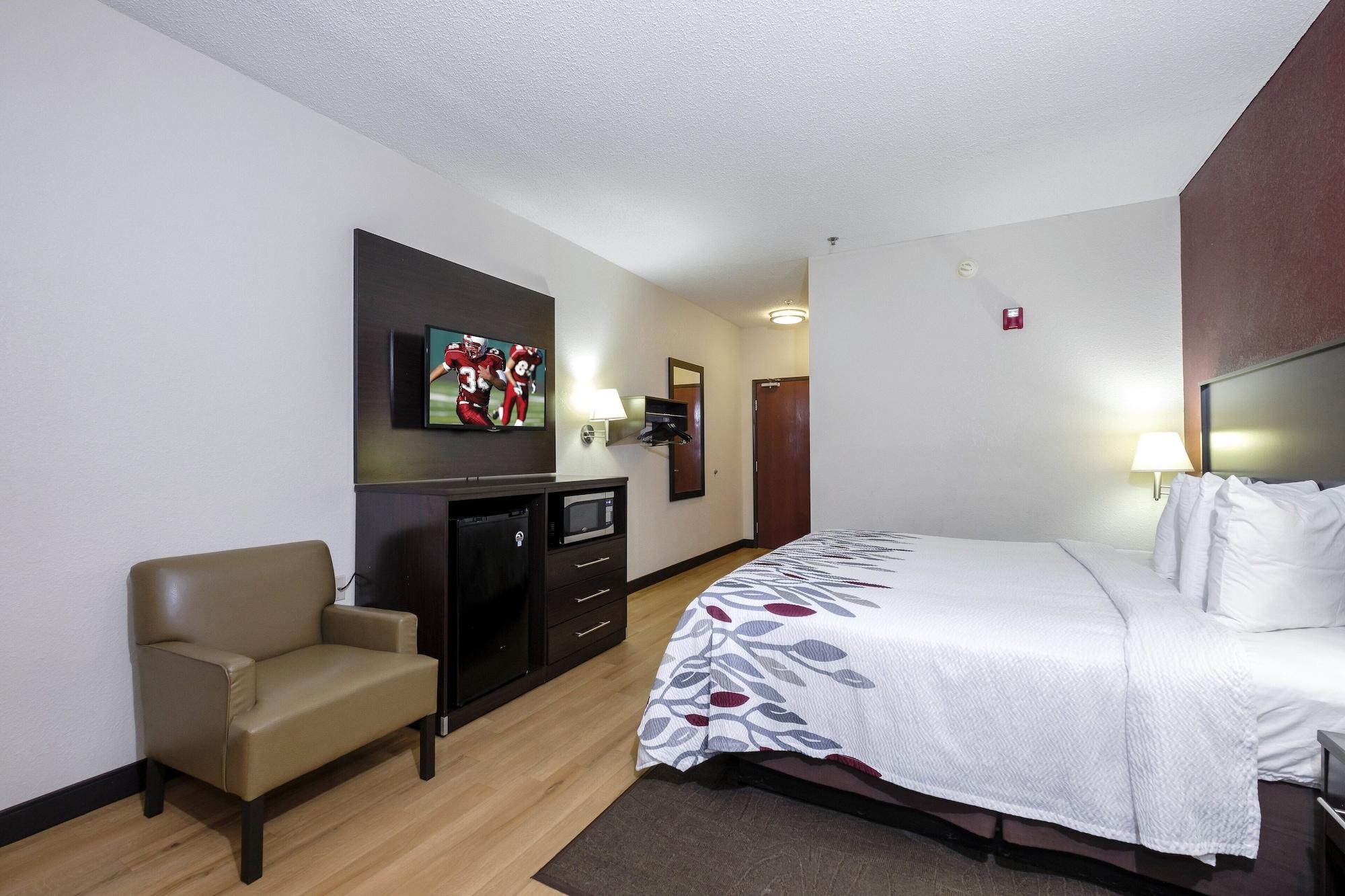 Red Roof Inn Knoxville Central - Papermill Road Экстерьер фото