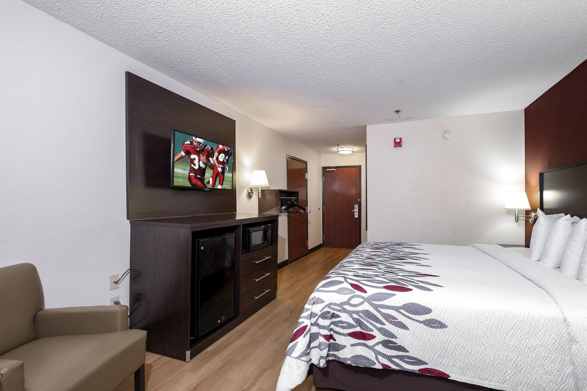 Red Roof Inn Knoxville Central - Papermill Road Экстерьер фото